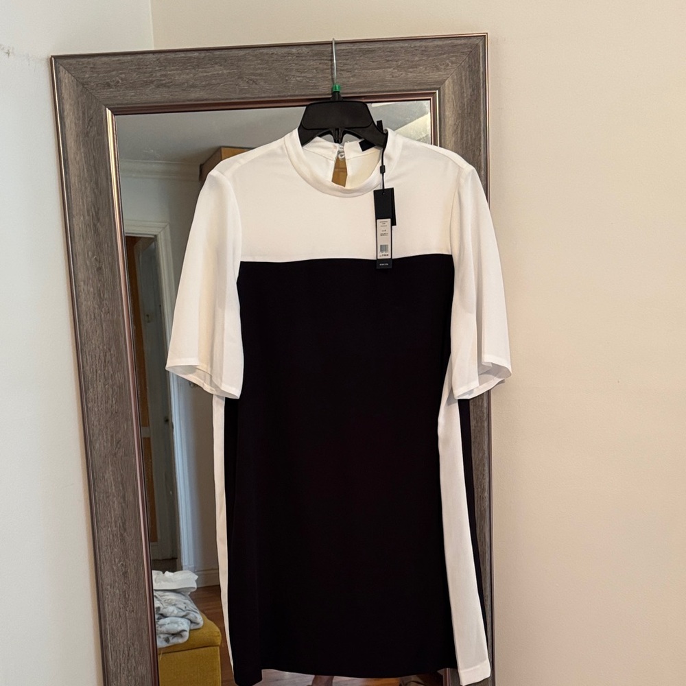 BCBG Monochrome Elegance Dress.. New and size medium 🍀🍀🍀